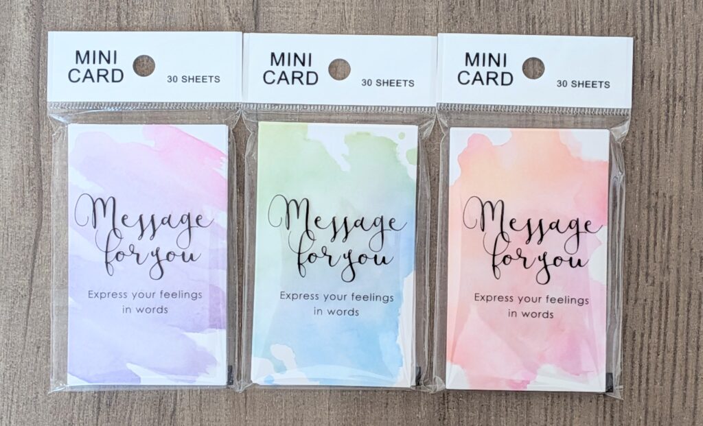 名刺サイズのミニカード(セリアで購入)