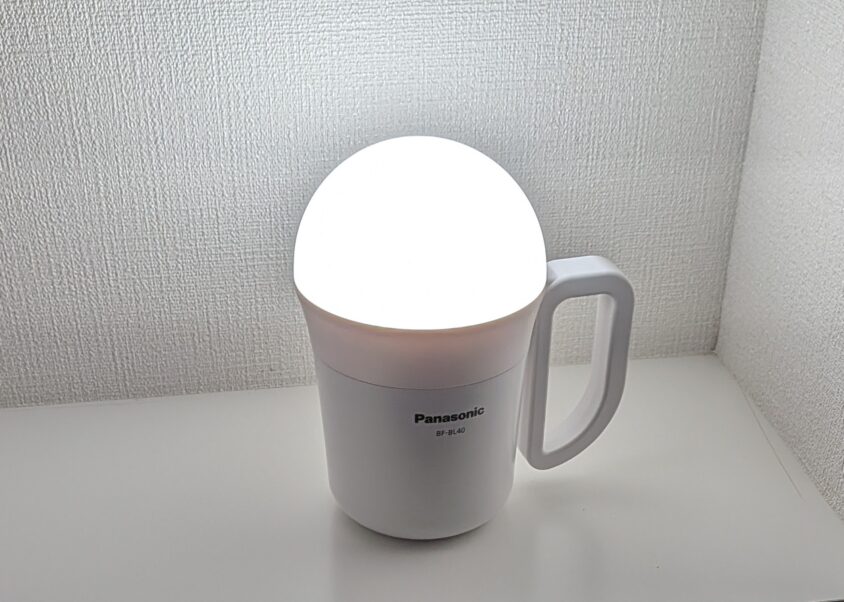 でかランタンを点灯させた様子